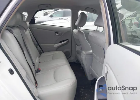 2013 Toyota Prius Two z USA, uszkodzony, nr VIN JTDKN3DU6D0353700